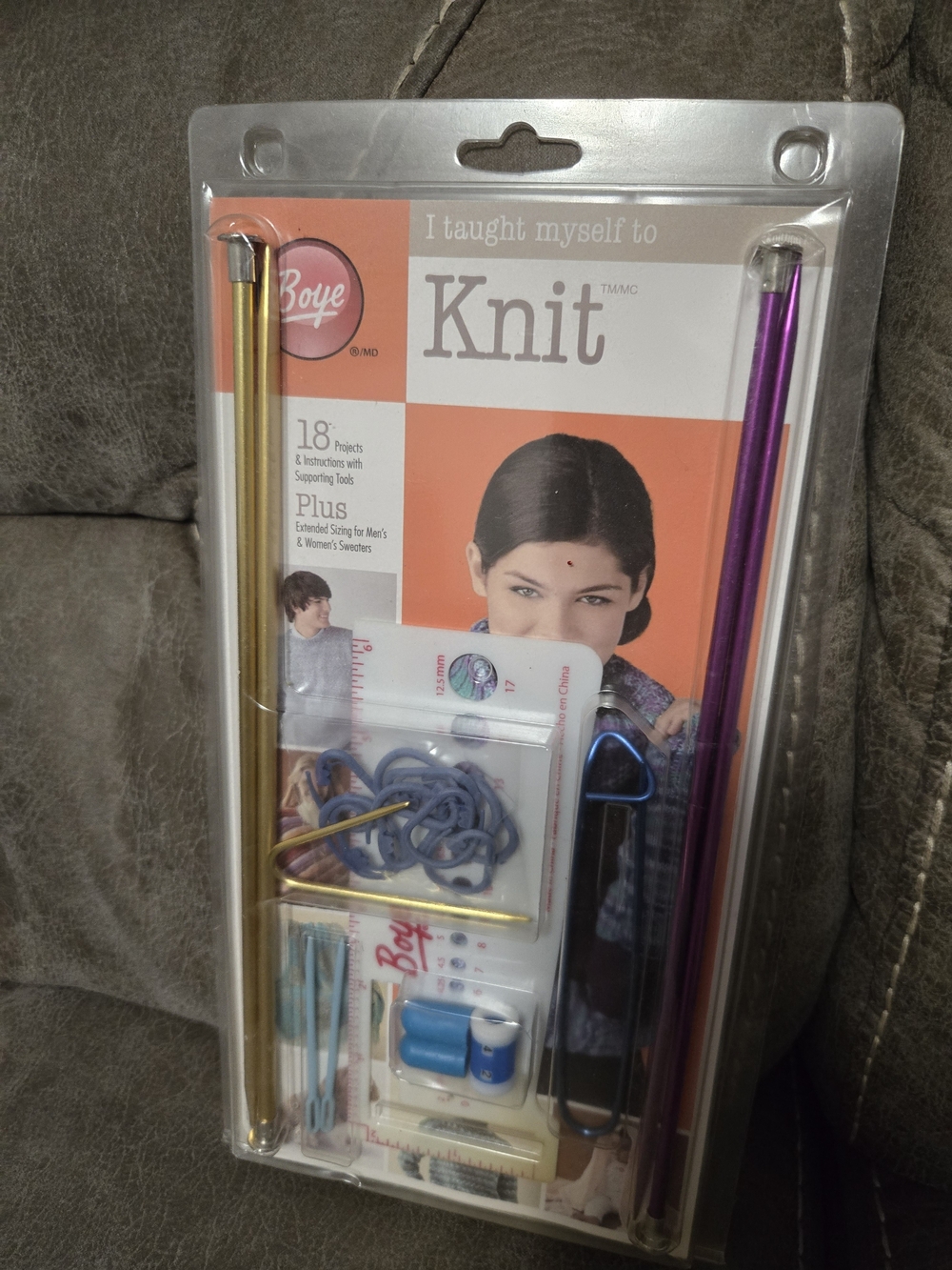 Knit Starter Kit - Purple & Gold Needles